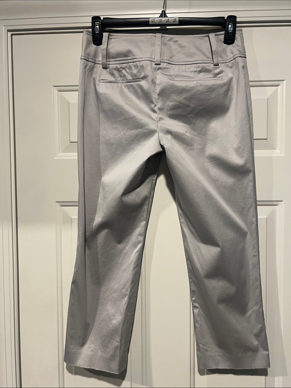 Ann Taylor Lindsay Sz 4 Women's Ankle/Crop Light Gray Pants Staple Simple - Picture 2 of 9